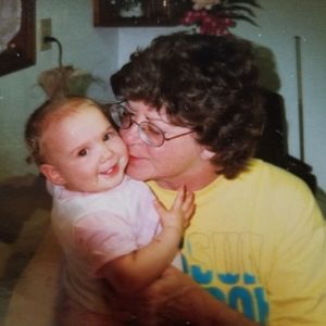 Meet your Posher, Julie